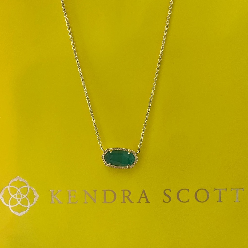 Elisa Gold Pendant Necklace in Emerald Cat’s Eye